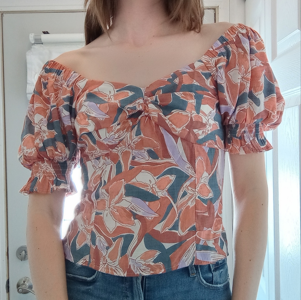NINE WEST Small Floral Multicolor Smocked Off Shoulder Sweetheart Blouse Top - Picture 3 of 7